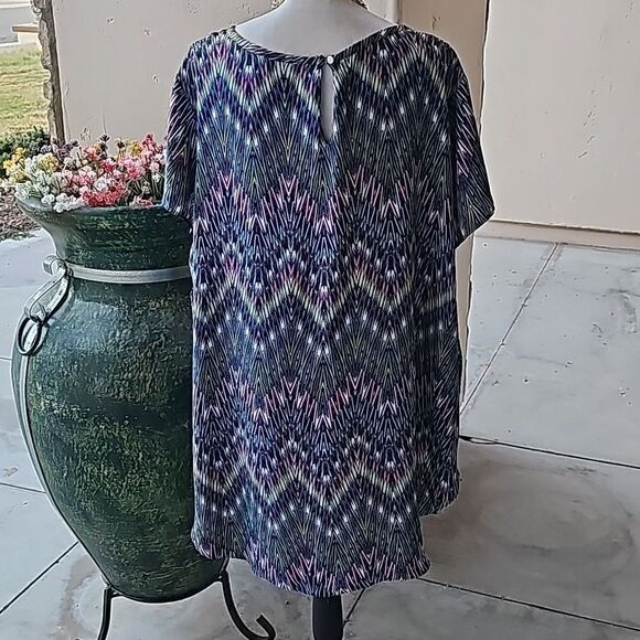 Multi colored pullover top by Cato size 22/24 - Picture 4 of 10
